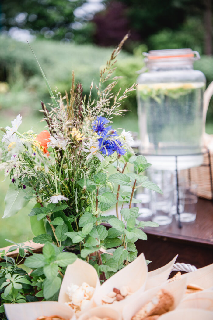 Sparkle Bike, Sektempfang zur standesamtlichen Hochzeit am Schloss Ahrensburg, Sektempfang Hochzeit, Hochzeit Empfang, besonderer Sektempfang, Sektempfang Geburtstag, Sektempfang Event, Ideen für besonderen Sektempfang, Sektempfang Hamburg, Sektempfang Kiel, Sektempfang Lübeck, Sparkle Bike Mobiler Sektempfang